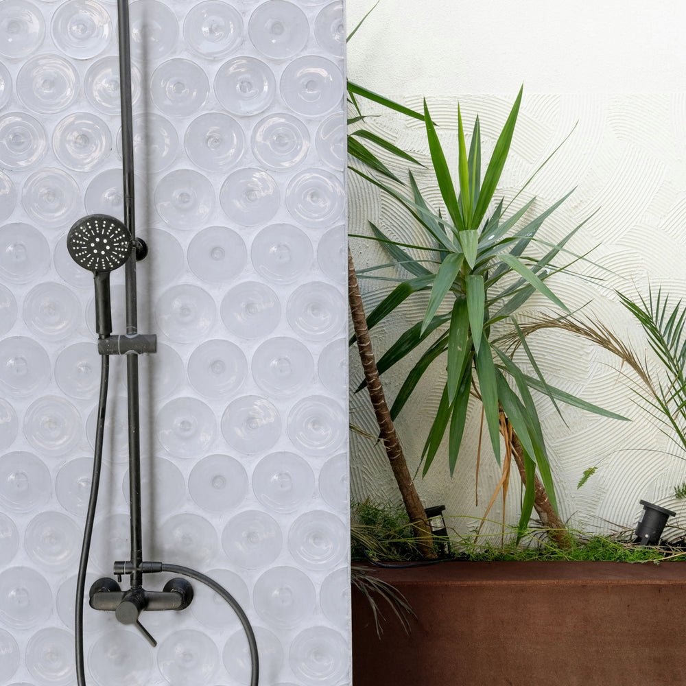 G00003-outercle-glassworks-le-disque-4inch-bianca-wall-outdoor-shower.jpg